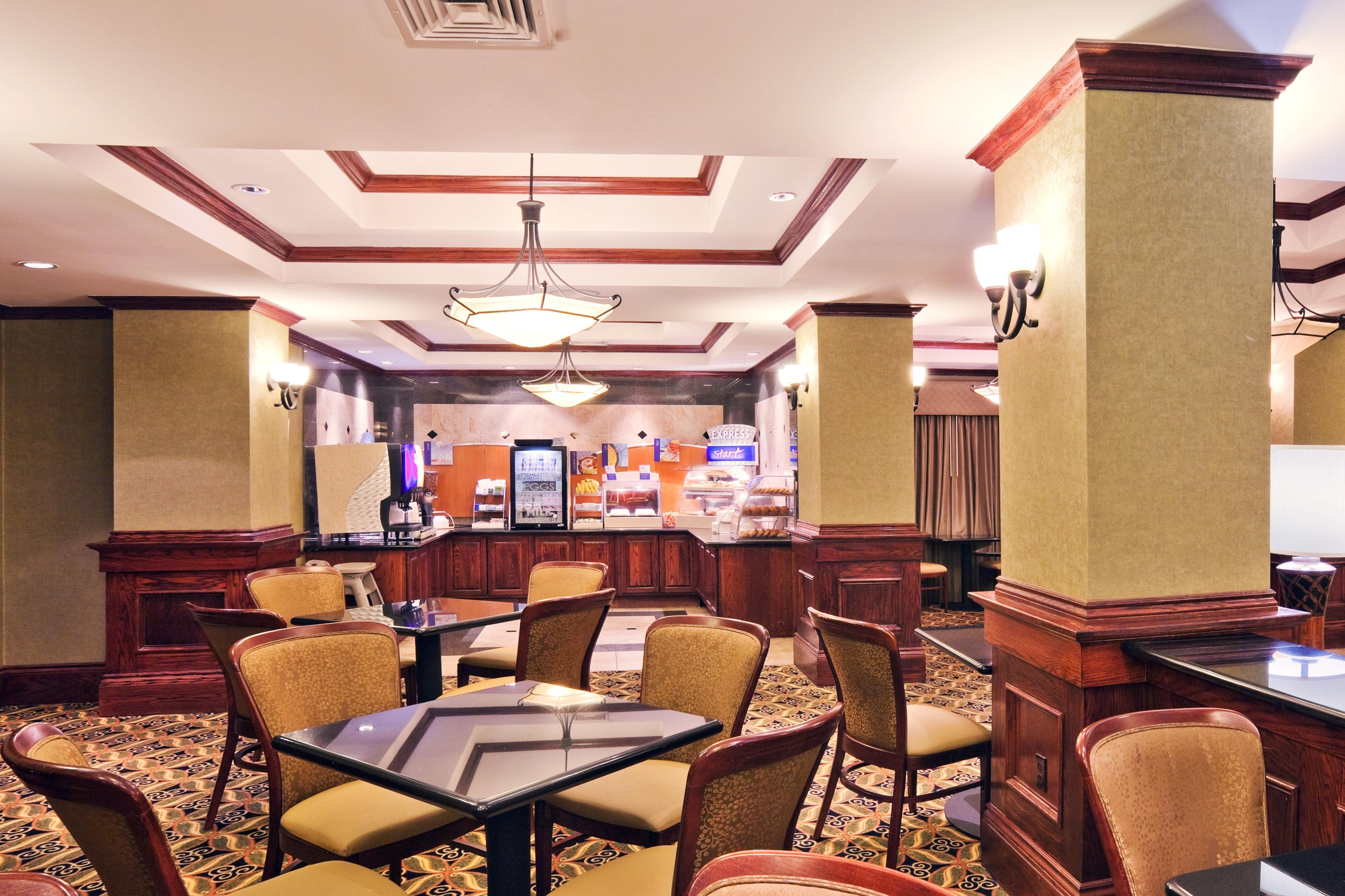 Holiday Inn Express Hotel & Suites Shawnee I-40 By Ihg Εξωτερικό φωτογραφία