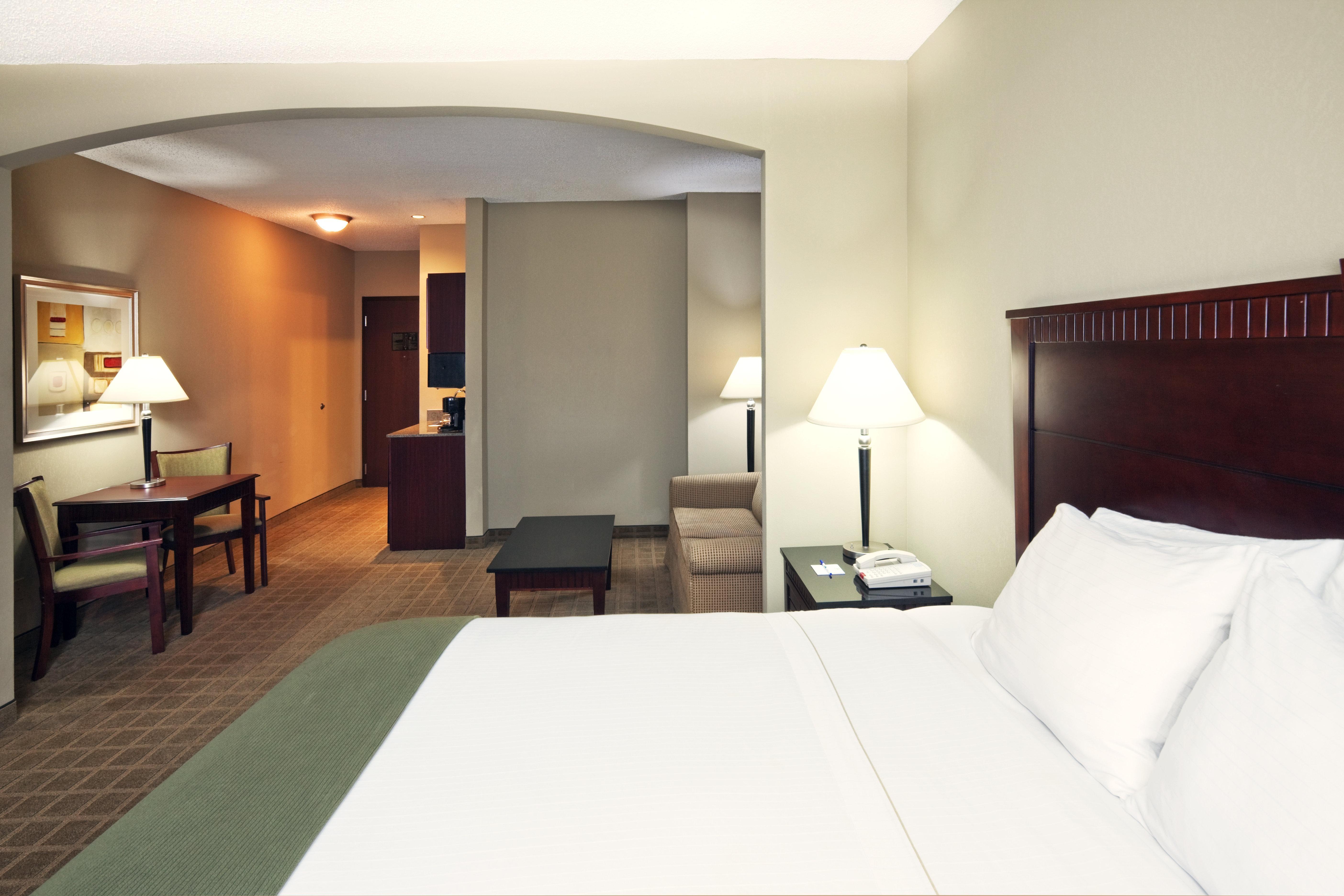 Holiday Inn Express Hotel & Suites Shawnee I-40 By Ihg Εξωτερικό φωτογραφία
